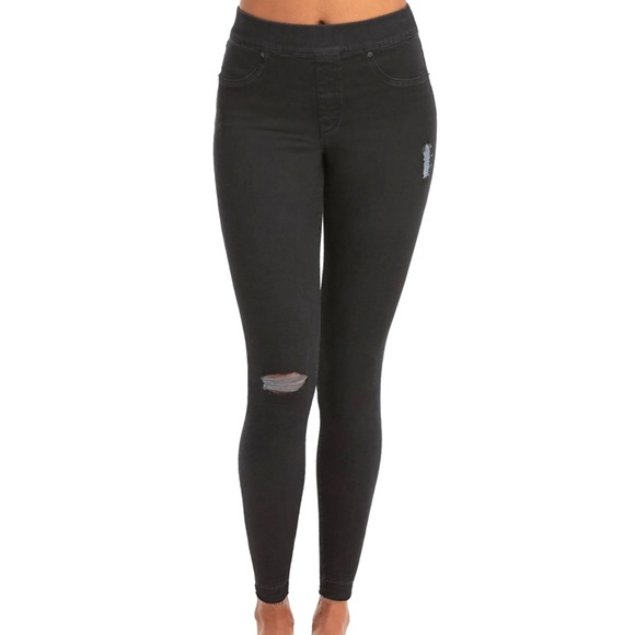 SPANX Denim - SPANX Black Distressed Skinny Jeans in Vintage Black *GOOD USED CONDITION*